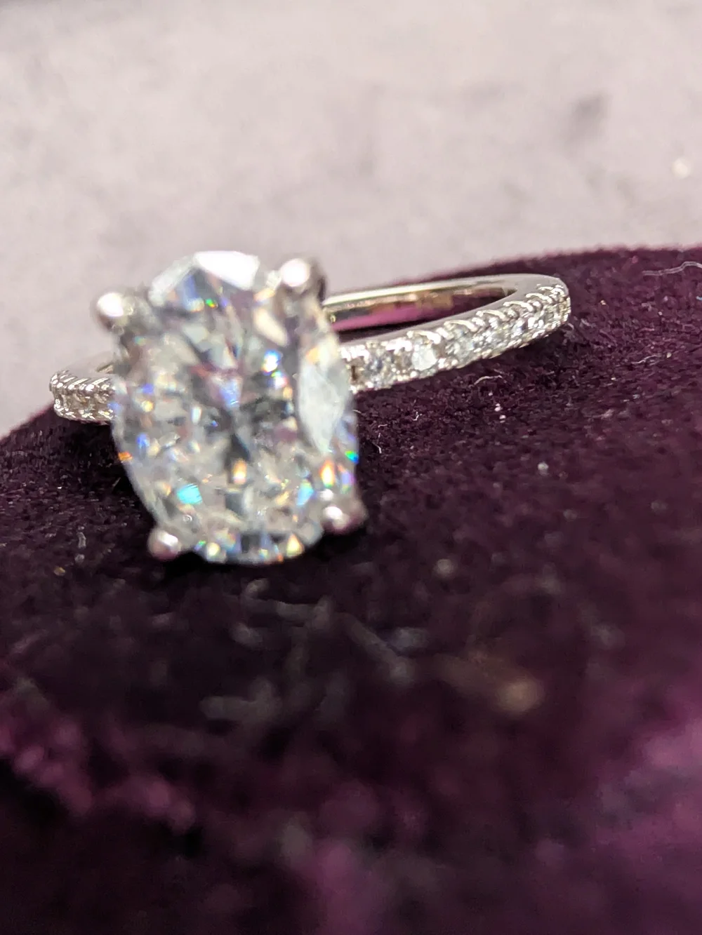 NWOT 2ct Oval Cut Moissanite Pavé Engagement Ring S925